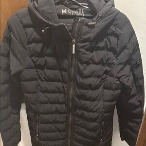 MICHAEL Michael Kors Black Puffer Jacket Modern Quilted Design